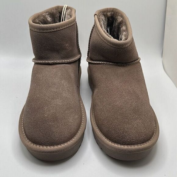 CUSHIONAIRE Women’s Cozy Boot 6 TAUPE - Picture 2 of 7